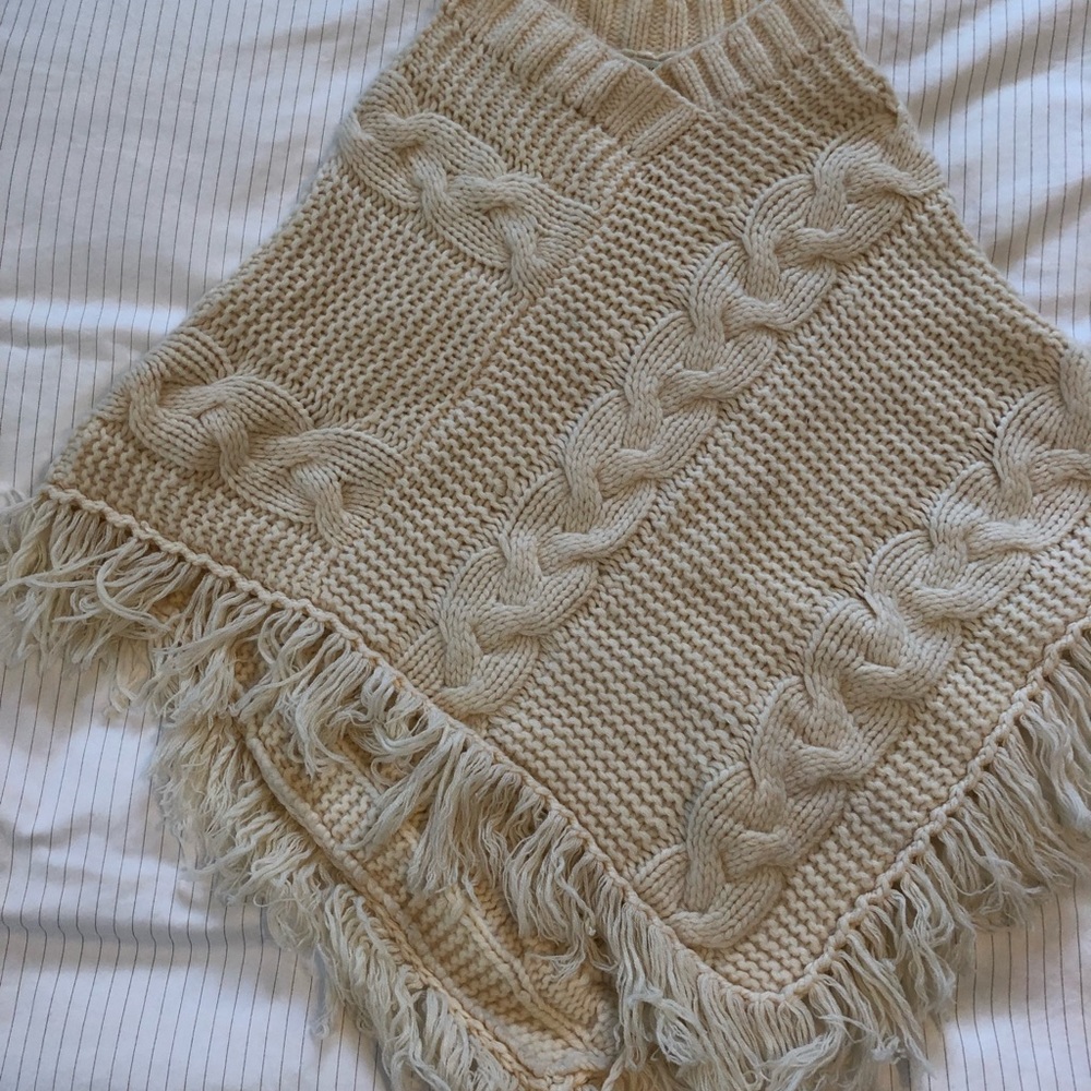 Banana Republic Cashmere Poncho size can/s